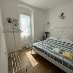 Jungle - In Apartment *